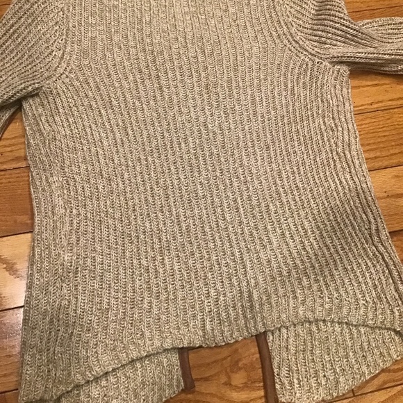 Sweater - Picture 8 of 9